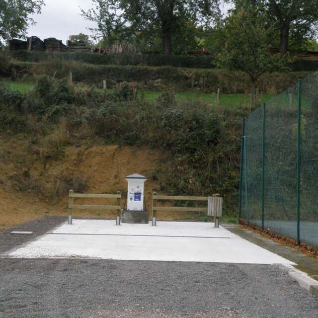 Aire de services et de stationnement camping-car