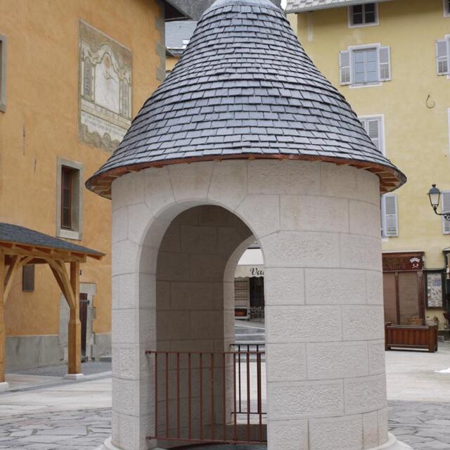 Puits de la place d'Armes, Briançon