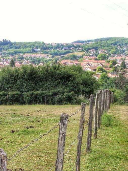 UNE VILLE A LA CAMPAGNE (LBR1)