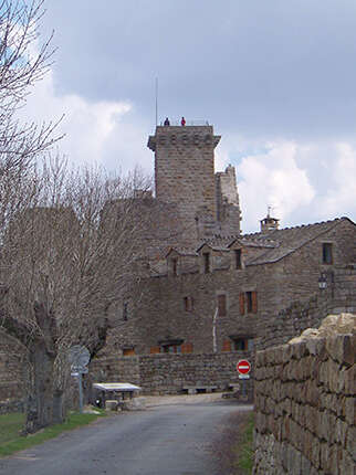 CITÉ MÉDIÉVALE DE LA GARDE-GUERIN