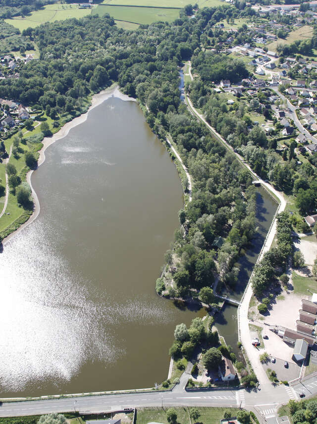 SUR LES TRACES D’UN PASSÉ ENTRE TERRE ET EAU (MCH)