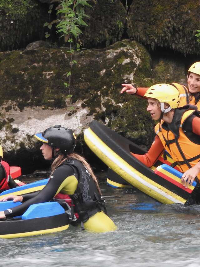 Traqueurs de Vagues – Rafting dans les Pyrénées