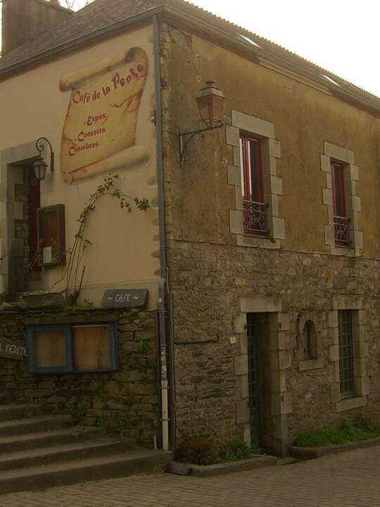 Vide maison du Café de la Pente