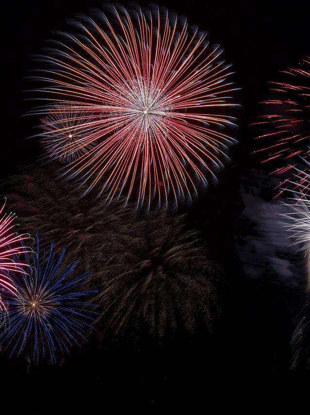 Retraite aux flambeaux et feu d'artifice