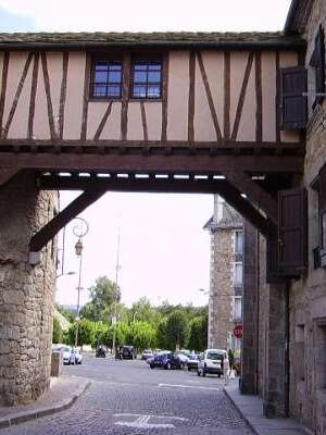 CITÉ MÉDIÉVALE DU MALZIEU