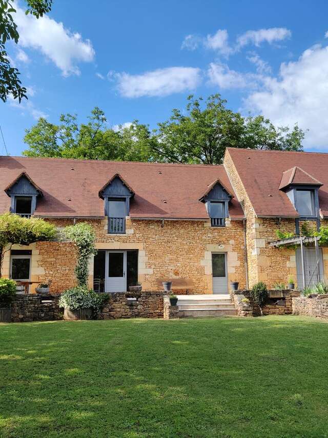 Le Chai de Gandil au sud de Sarlat avec piscine chauffée