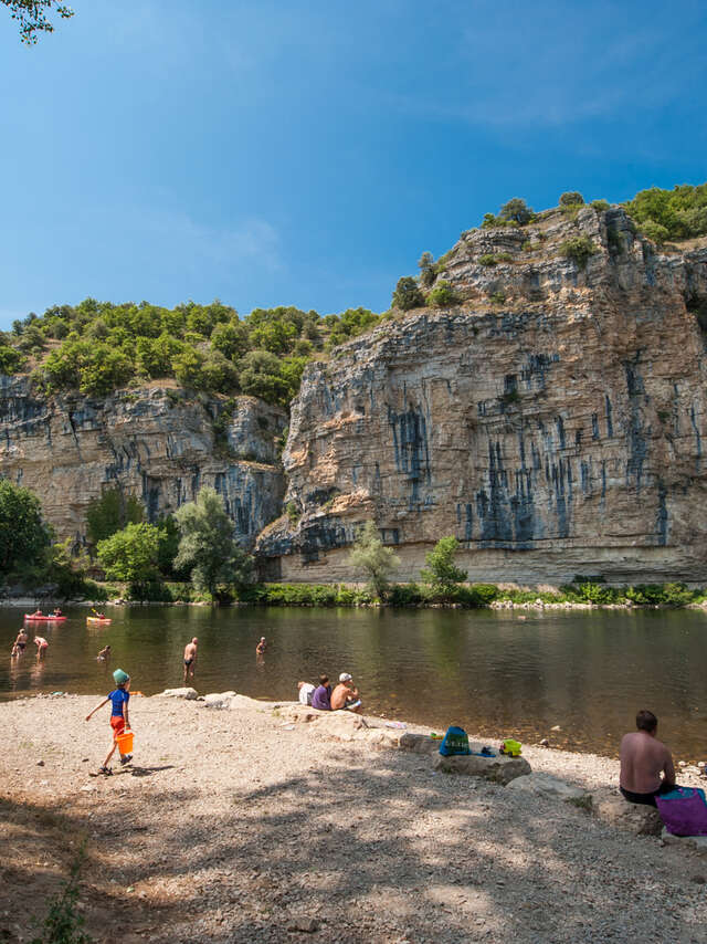 Baignade à Gluges dans la rivière Dordogne