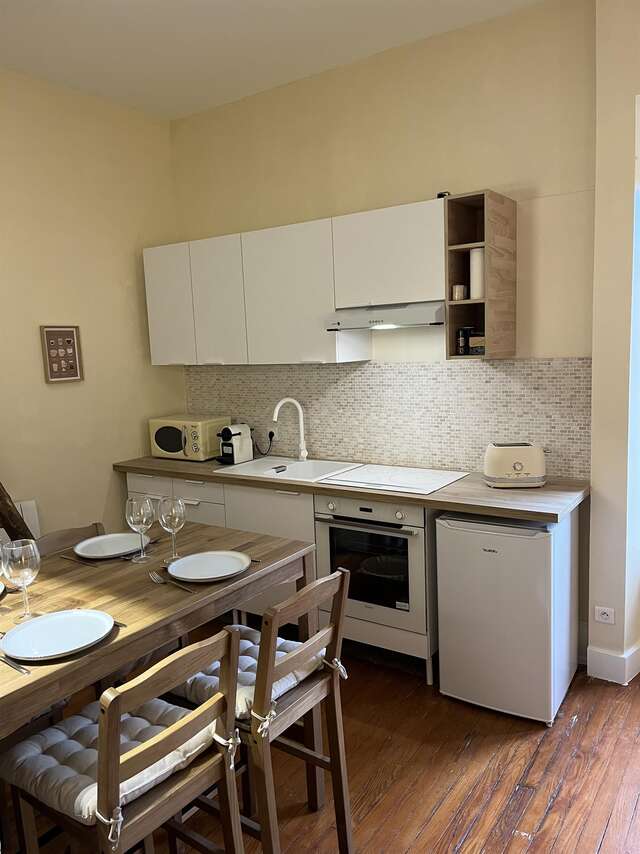 Meublé Vernay Dante