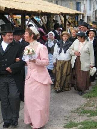 Village 1900 - les noces en 1900