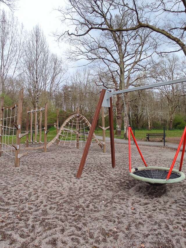 Aire de jeux - Lac des Carolins
