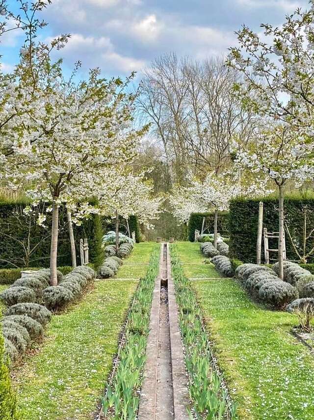 Opération Neurodon aux jardins de Poulaines