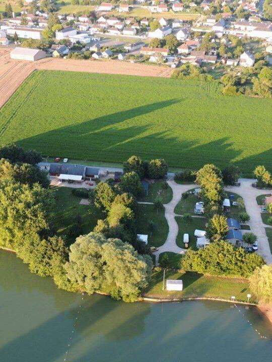 Camping du plan d'eau de La Varenne