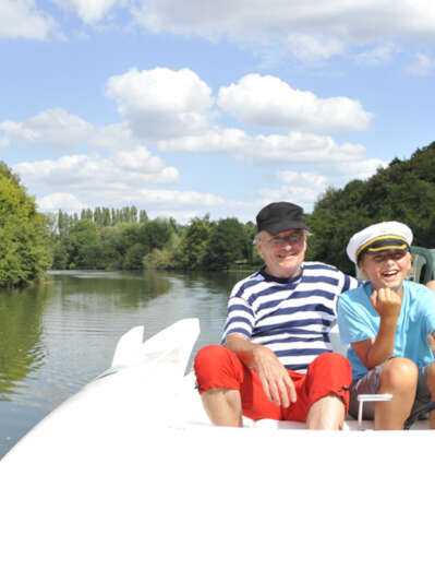 ANJOU NAVIGATION - LOCATION DE BATEAUX SANS PERMIS