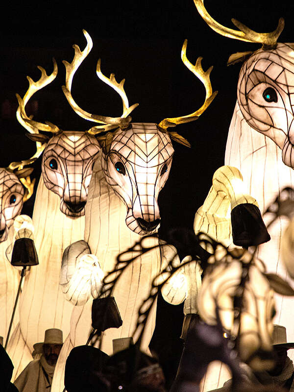 PARADE DE NOËL : LA PARADE AMOUREUSE