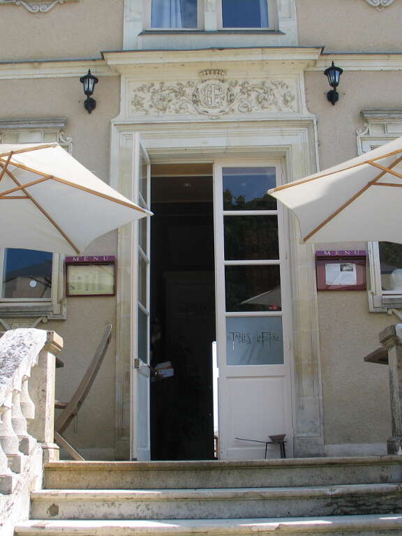 Restaurant Les Tables De La Fontaine