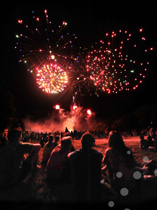 Feu d'artifice à Cavagnac