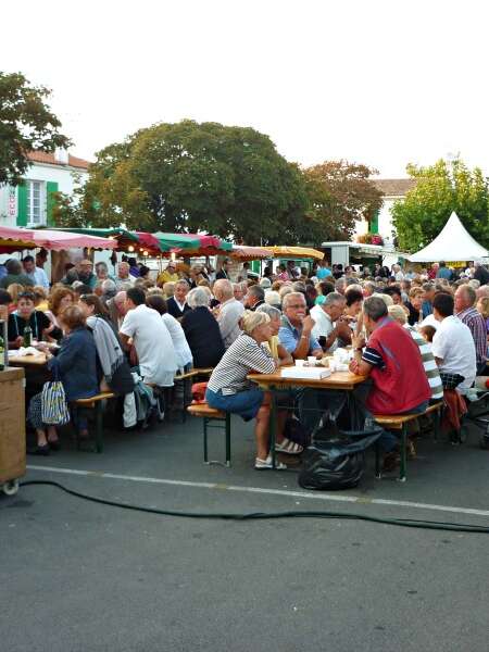 Marché de producteurs de pays festif et gourmand de Beynat