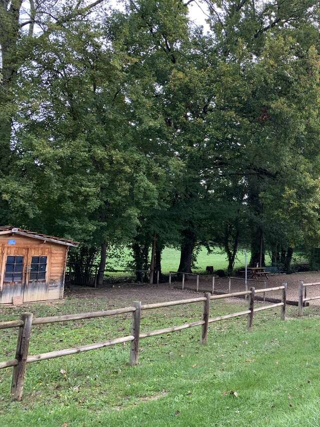 Aire Pique-Nique de Boissieres - le pré communal