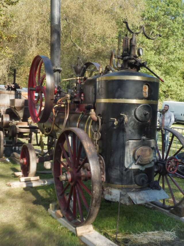 Fête paysanne à la source Salmière