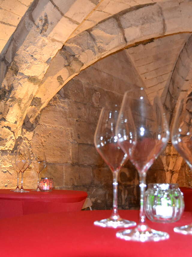 Vignobles en Scène : Dégustation musicale dans les Caves Médiévales