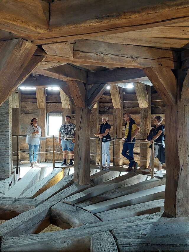 Découvrir le château de Laval