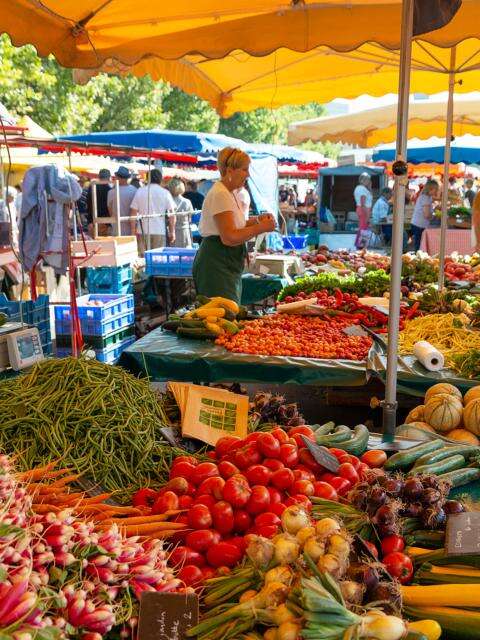 Marché de Saint-Ouën-des-Toits
