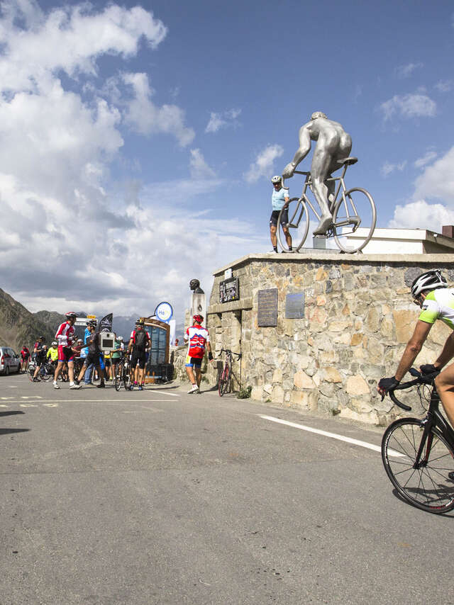 LOURDES COL DU TOURMALET PAR BAGNERES