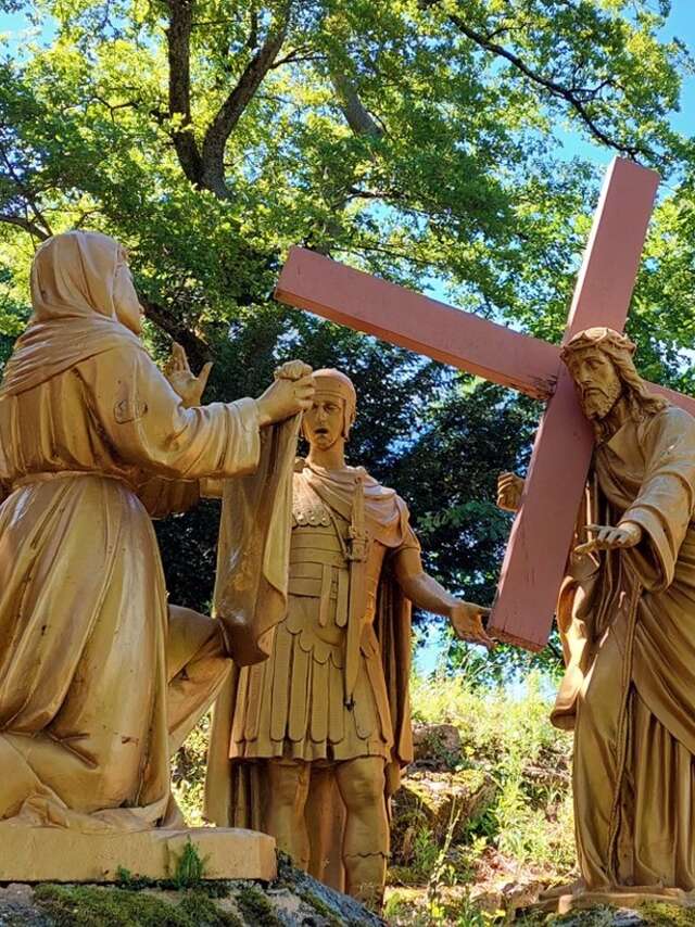 LE CHEMIN DE CROIX DES ESPELUGUES