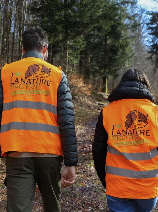 Ramassage des déchets "J'aime la nature propre"