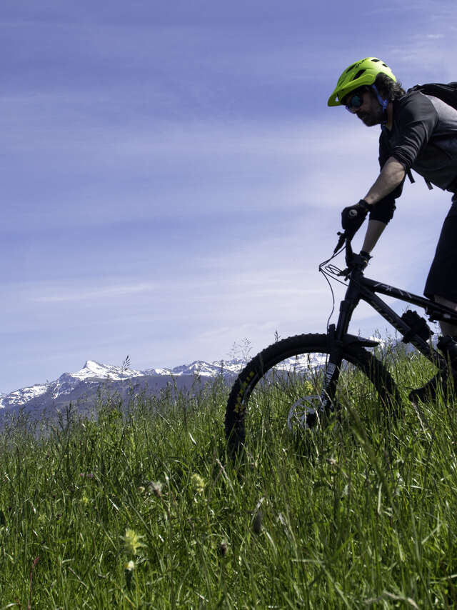 CIRCUIT LOURDES-LE TOUR DU CHATEAU