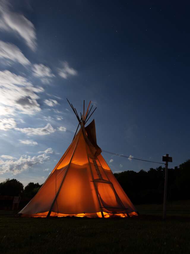 UNUSUAL ACCOMMODATION LES TIPIS DU BONHEUR DE VIVRE