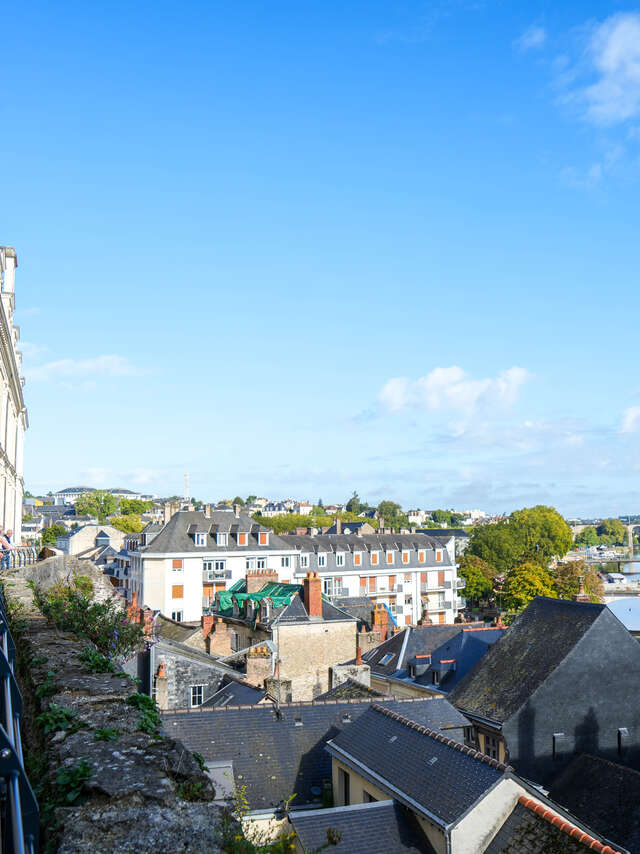Ouverture de la terrasse du Château neuf