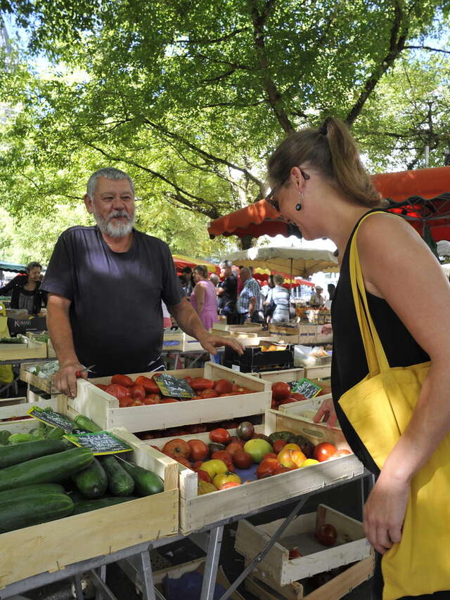 Marché central de Laval