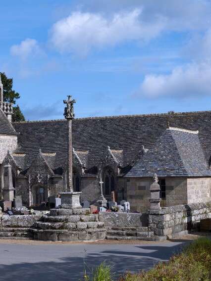 Eglise Saint-Sylvestre et son enclos paroissial