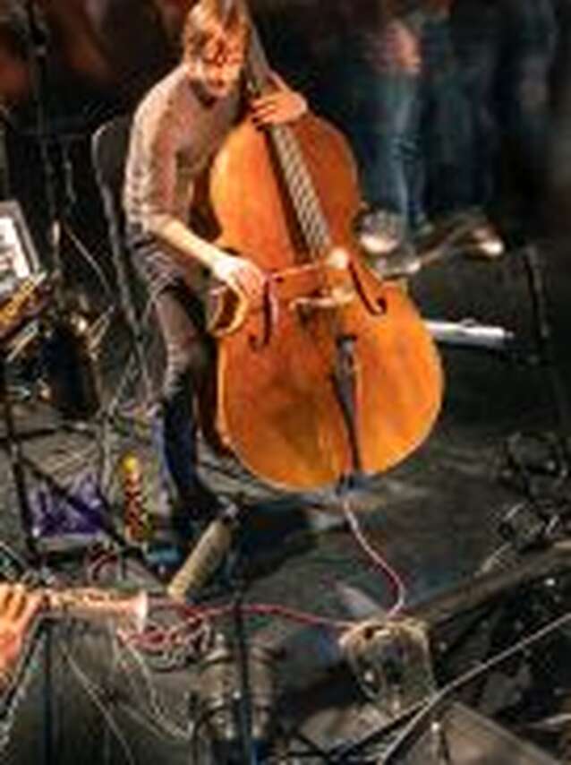 No Tongues, rituel hypnotique