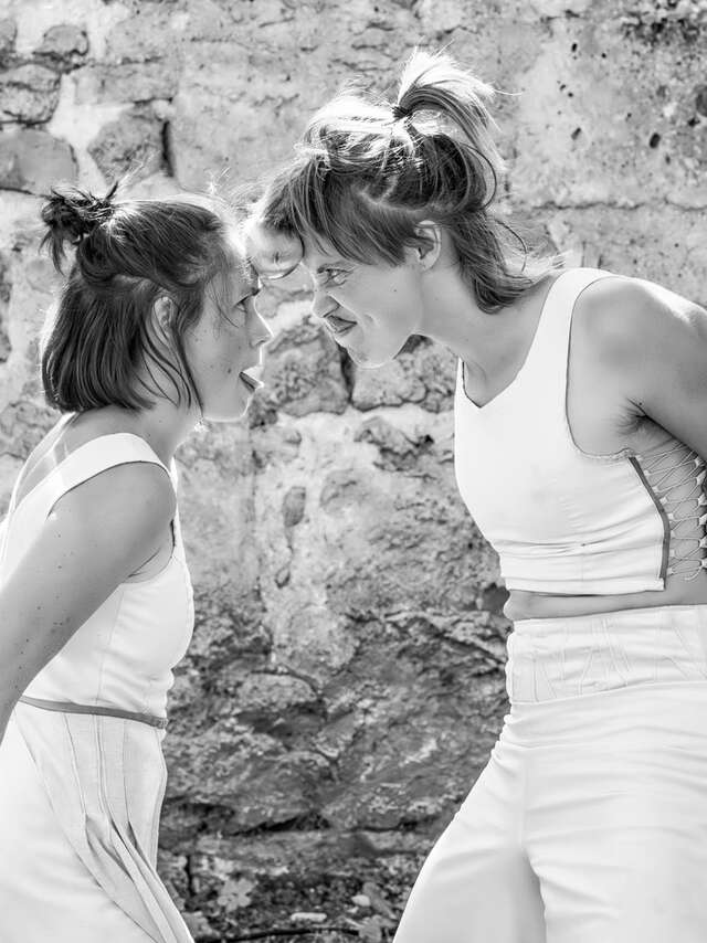 La Pomme - Cie Eve & Eve