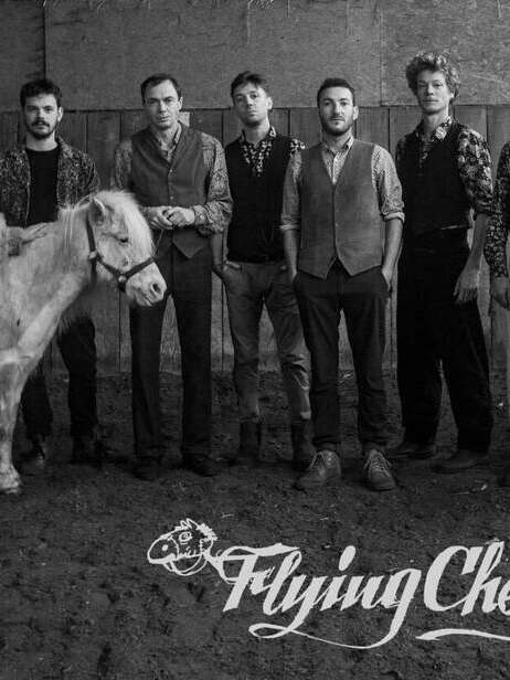 Flying Chevals