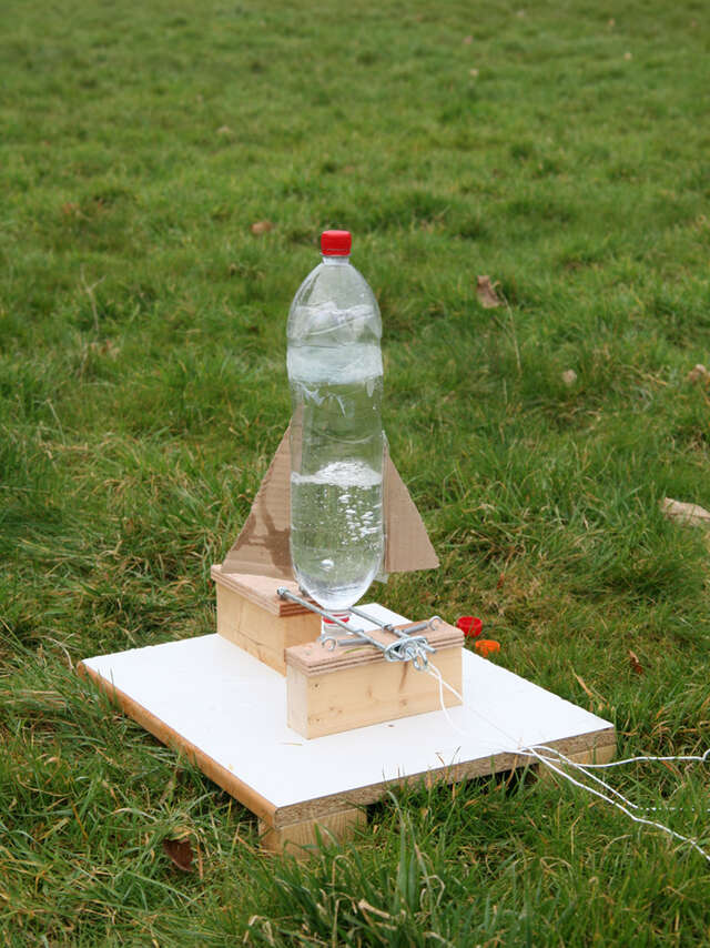 Atelier fusée à eau