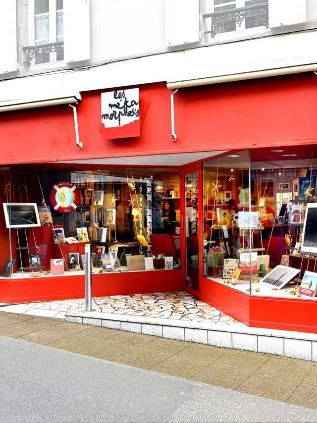 Printemps des Poètes 2026 : Rencontre / lecture avec Fabienne Raphoz autrice du livre "Infini présent : l’insecte"