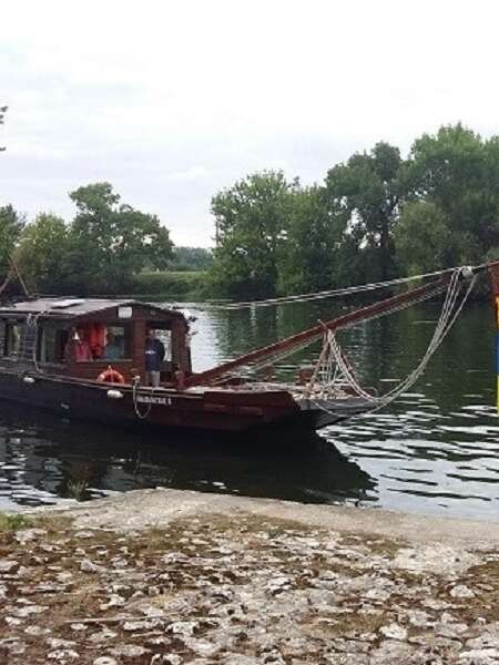 Promenades en bateau traditionnel Valchantray