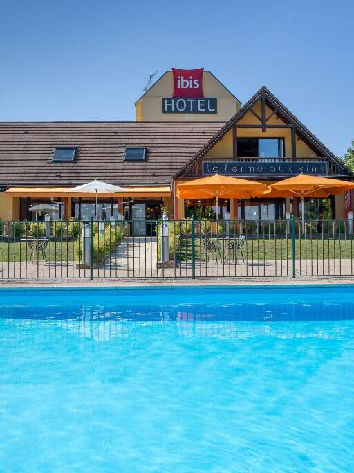 Ibis Beaune Sud - La Ferme aux Vins