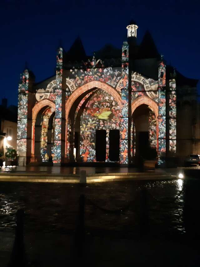 Notre Dame vous livre ses petits secrets