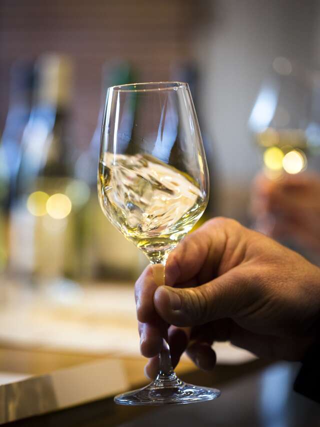 ECOLE DES VINS DE BOURGOGNE, THE ULTIMATE BOURGOGNE WINE TASTING : 33 GRANDS CRUS