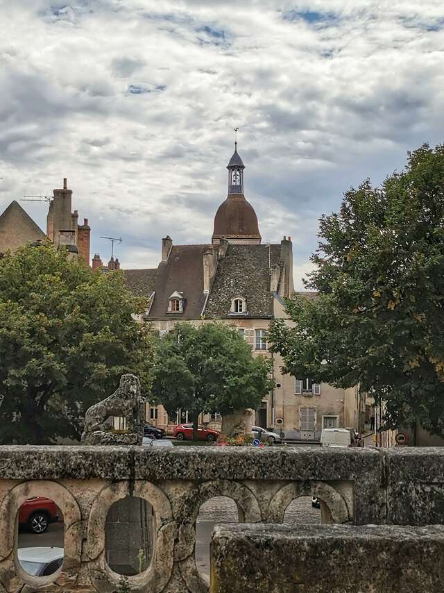 Visite Beaune "entre cours & jardins"