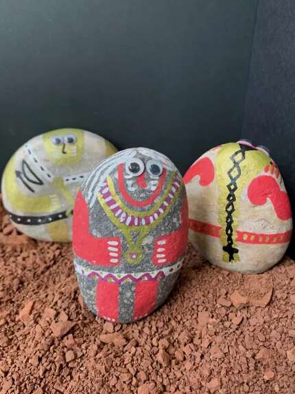 Visite/atelier pour tous : "Statues-menhirs sur galet".