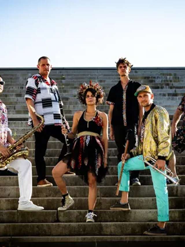 SUPER PANELA + YOUTHIE