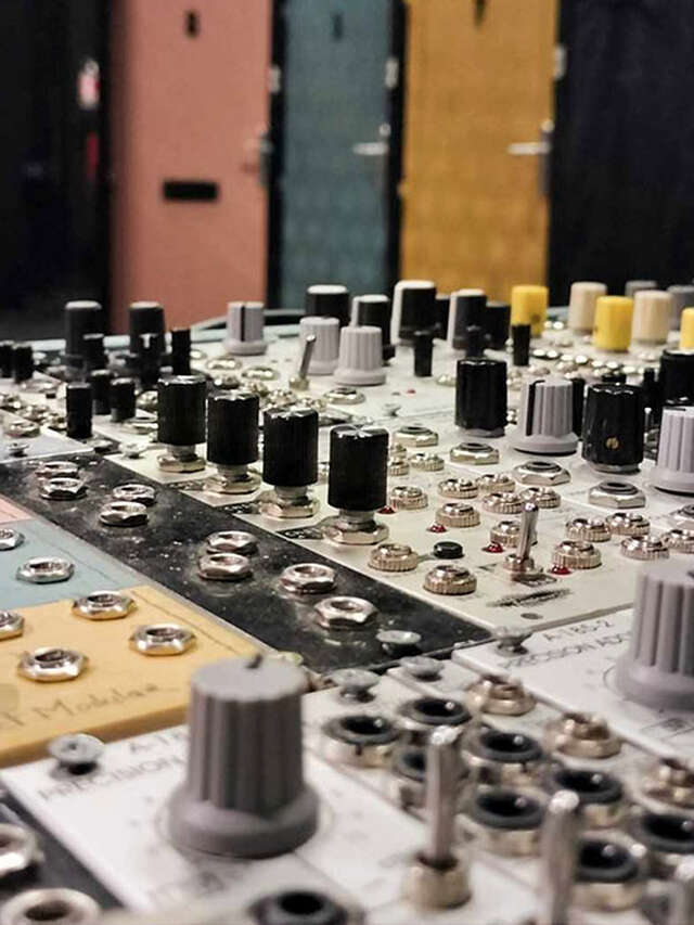 Initia’Son : Machines & synthés