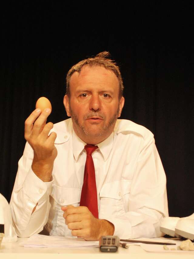 Pourquoi les poules préfèrent être élevées en batterie