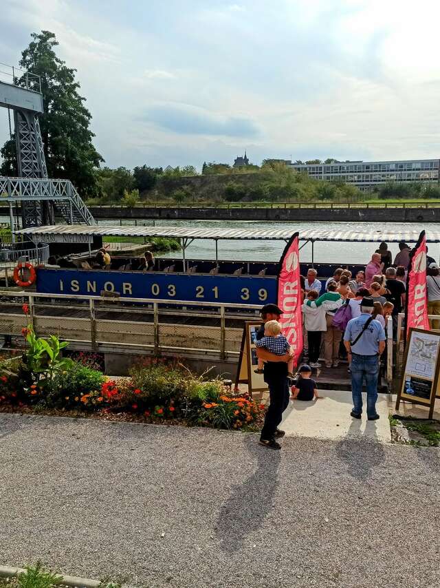 VISITES GUIDÉES EN BATEAU | Les Fontinettes et le monde fluvial