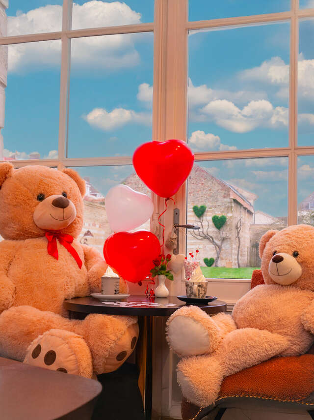 La table des âmes heureuses au Passage Merveilleux